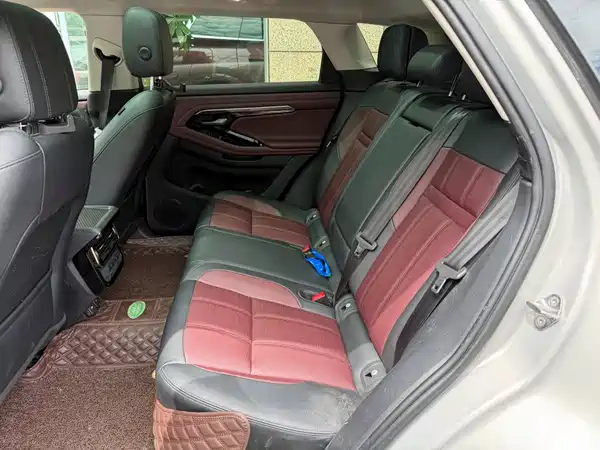 Land Rover Range Rover Evoque 2021, фото 12