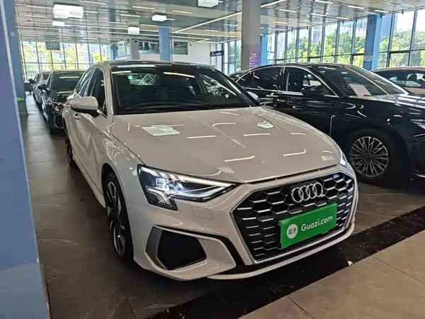 Audi A3 2024, фото 3