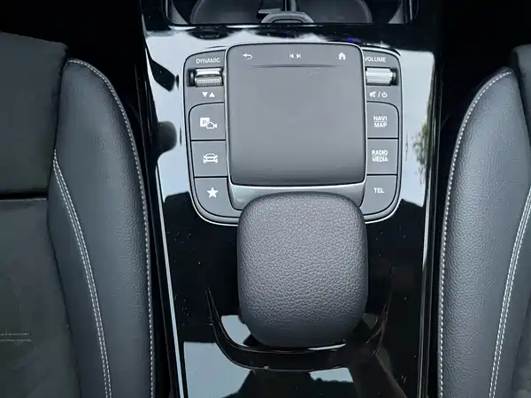 Mercedes-Benz A-Class 2021, фото 31