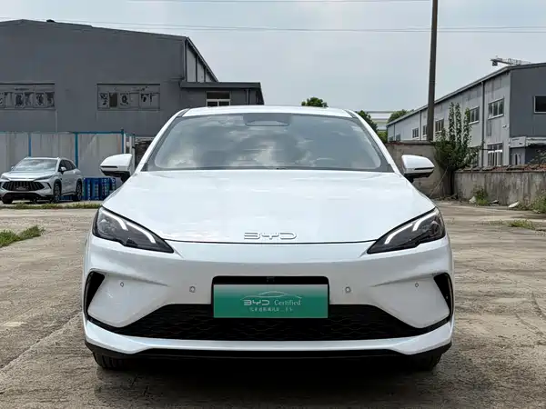 BYD Seal 05 DM-i 2025, фото 2