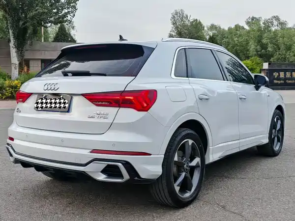Audi Q3 2024, фото 7