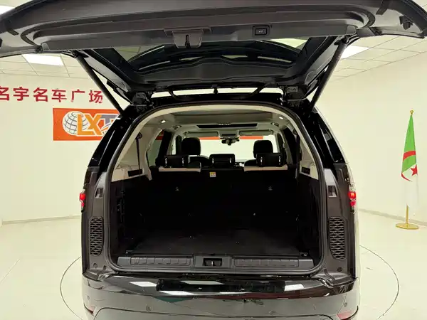 Land Rover Discovery 2021, фото 19