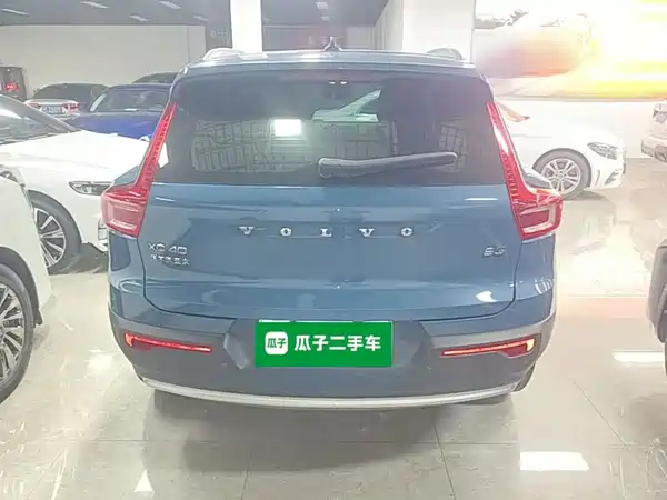 Volvo XC40 2023, фото 5
