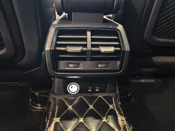 Audi Q3 2023, фото 13