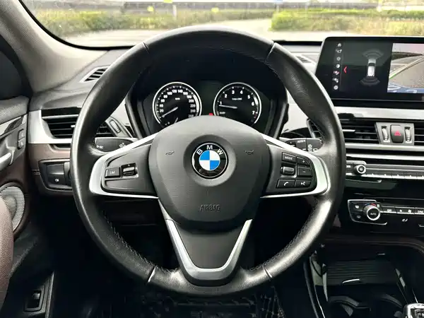 BMW X2 2023, фото 16