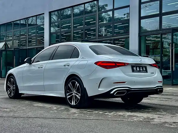 Mercedes-Benz C-Class PHEV 2024, фото 12