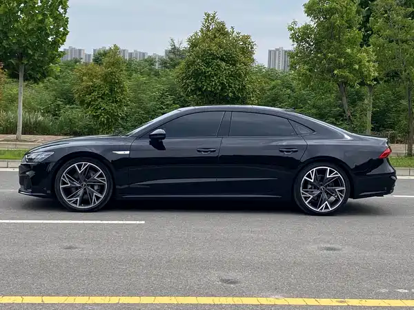 Audi A7L 2024, фото 4