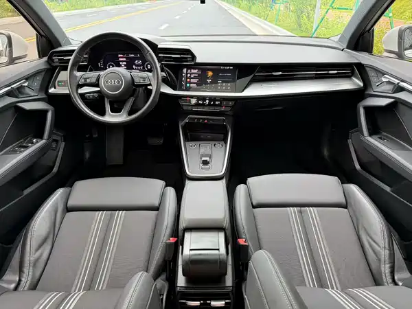 Audi A3 2024, фото 5