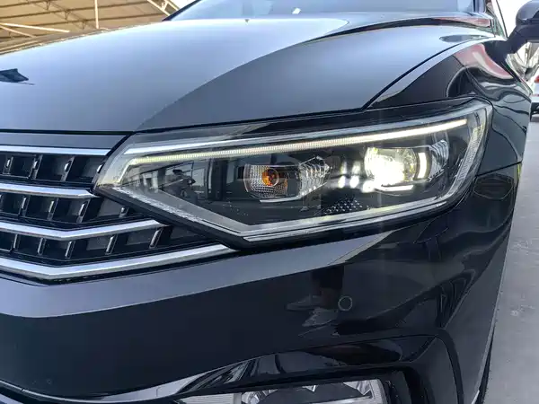 Volkswagen Magotan 2023, фото 6