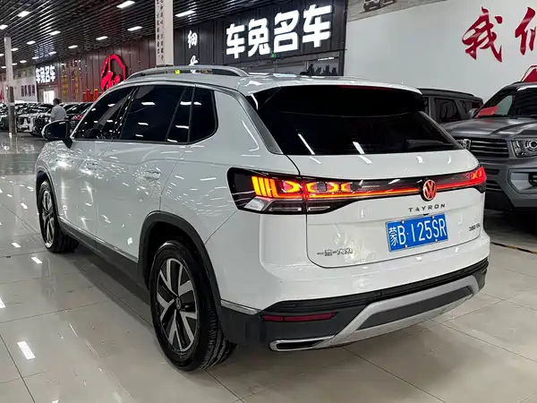 Volkswagen Tayron 2023, фото 7