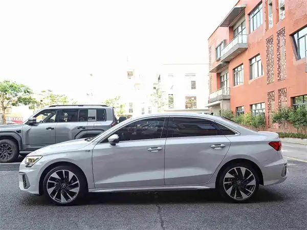 Audi A3 2024, фото 10
