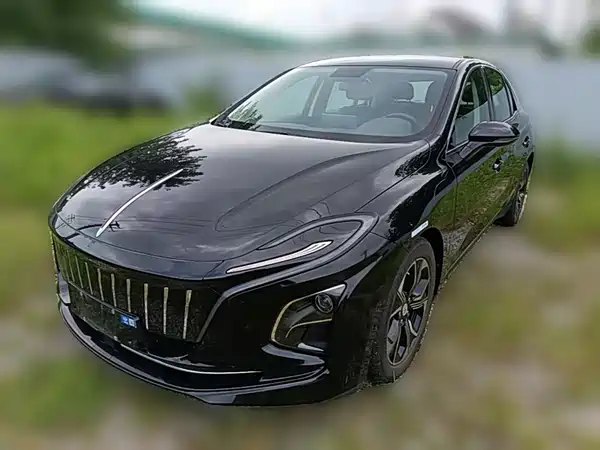 Hongqi E-QM5 2023