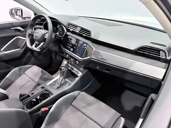 Audi Q3 2022, фото 19