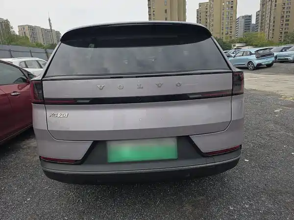 Volvo XC70 PHEV 2025, фото 5