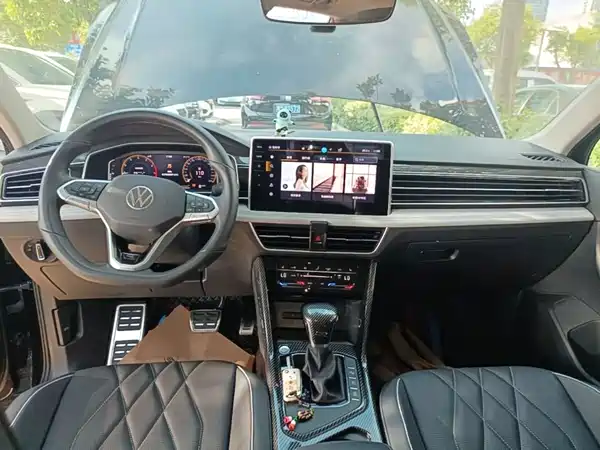 Volkswagen Tiguan L 2024, фото 9