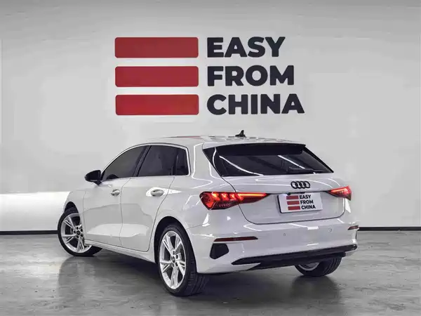 Audi A3 2023, фото 4