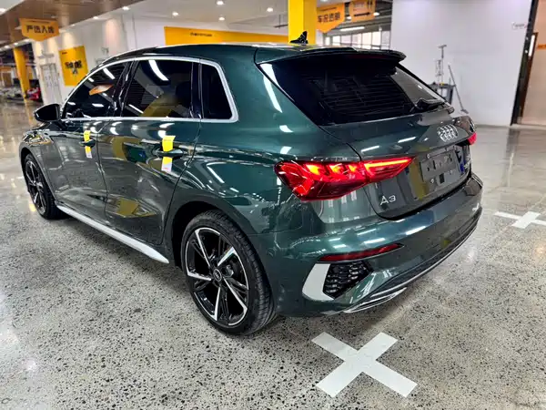 Audi A3 2022, фото 3