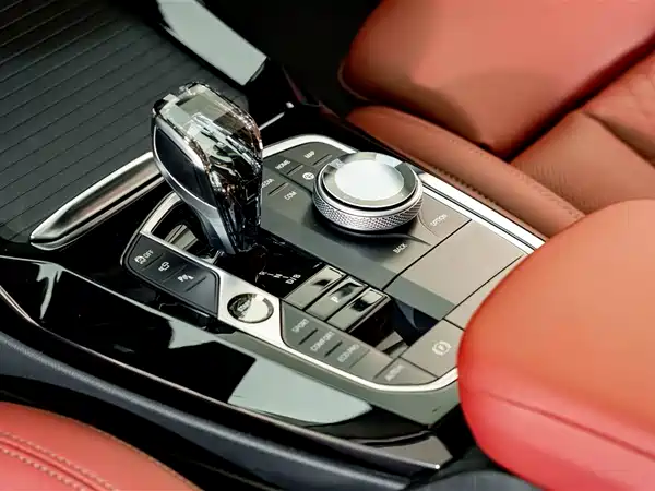 BMW iX3 2024, фото 13