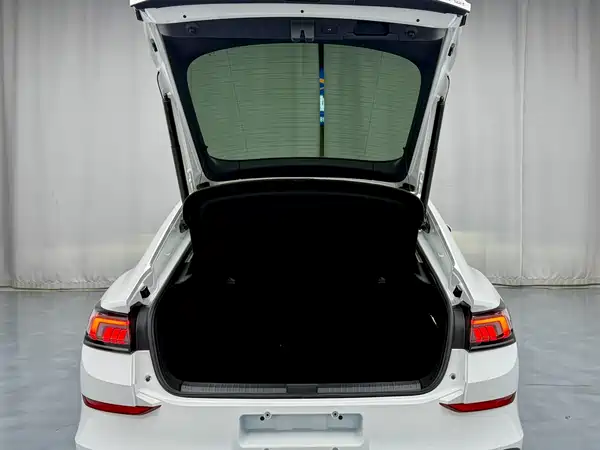 Volkswagen Lamando 2022, фото 13