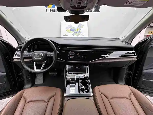 Audi Q7 2023, фото 9