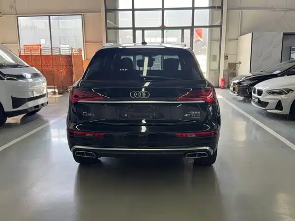 Audi Q5L 2022, фото 11