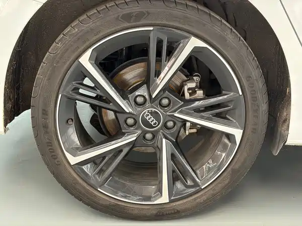 Audi A3 2024, фото 21