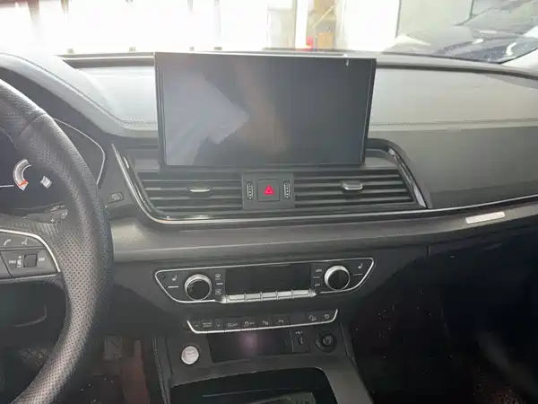 Audi Q5L 2022, фото 5