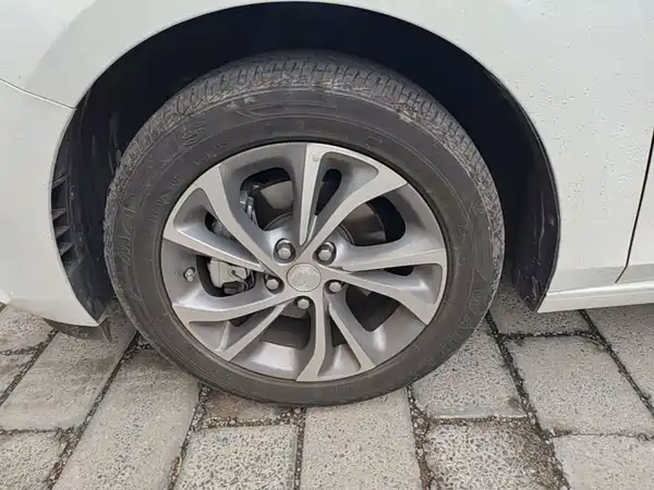 Buick Verano 2023, фото 22