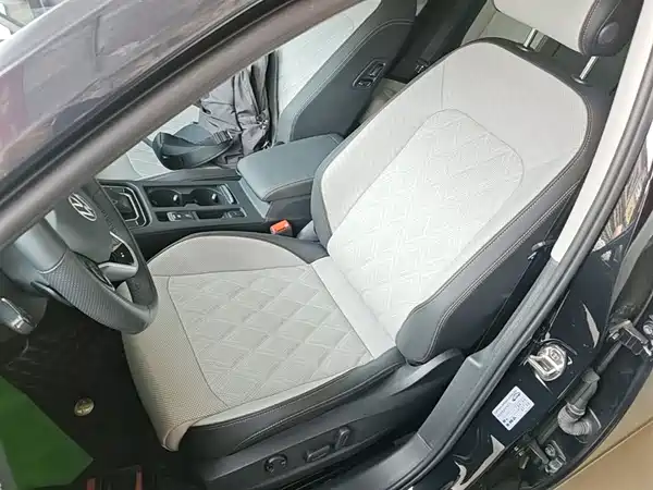 Volkswagen Magotan 2023, фото 14