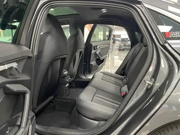 Audi A3 2023, фото 6