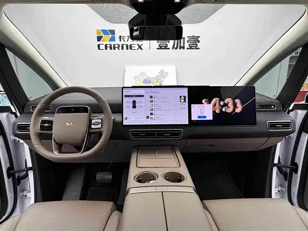 Li Auto MEGA 2025, фото 11