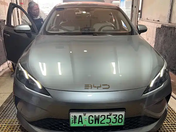 BYD Seal 05 DM-i 2025, фото 2