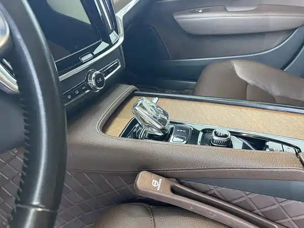 Volvo S90 2022, фото 13
