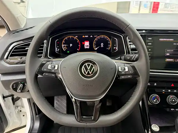 Volkswagen T-ROC 2022, фото 11