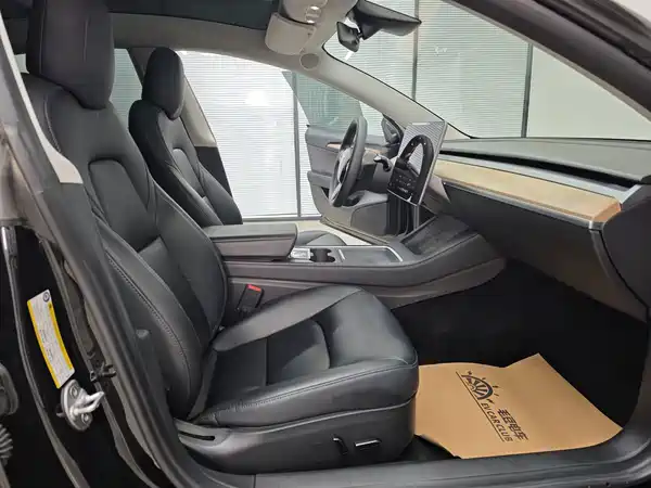 Tesla Model 3 2022, фото 47
