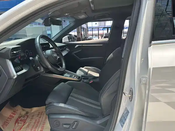 Audi A3 2022, фото 7