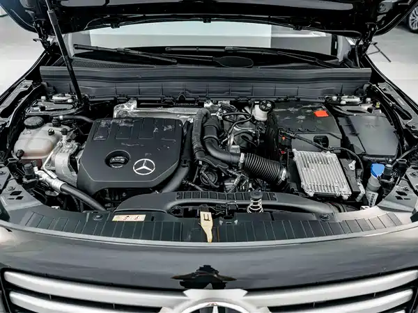 Mercedes-Benz GLB 2024, фото 23