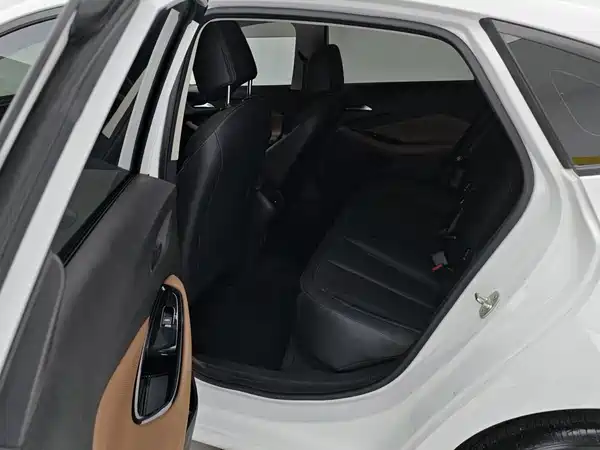 Buick Verano 2022, фото 10