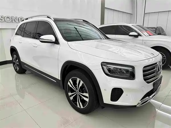 Mercedes-Benz GLB 2024, фото 3
