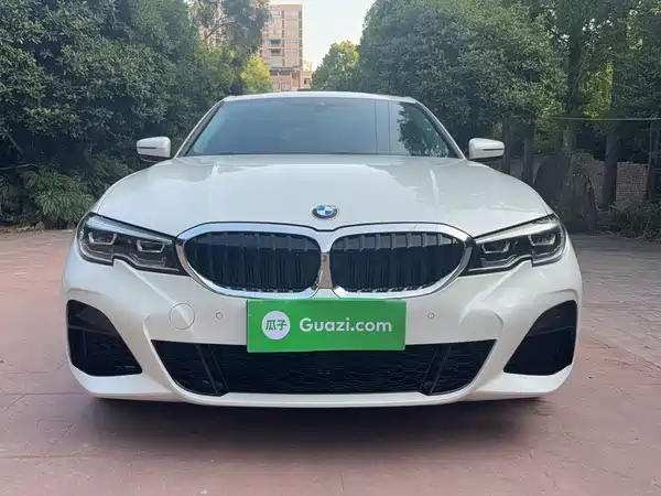 BMW 3 Series 2022, фото 2