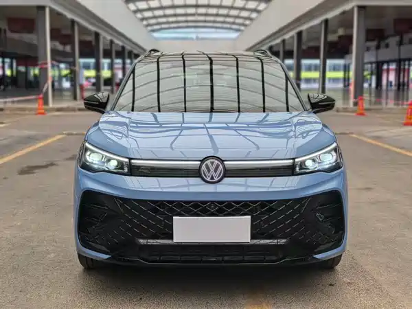 Volkswagen Tiguan L 2024, фото 2