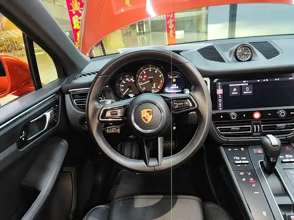 Porsche Macan 2022, фото 10