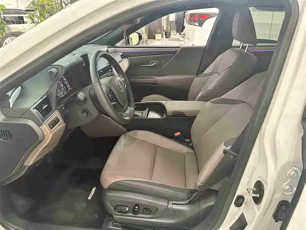 Lexus ES 2025, фото 12