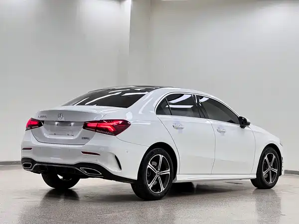 Mercedes-Benz A-Class 2022, фото 7