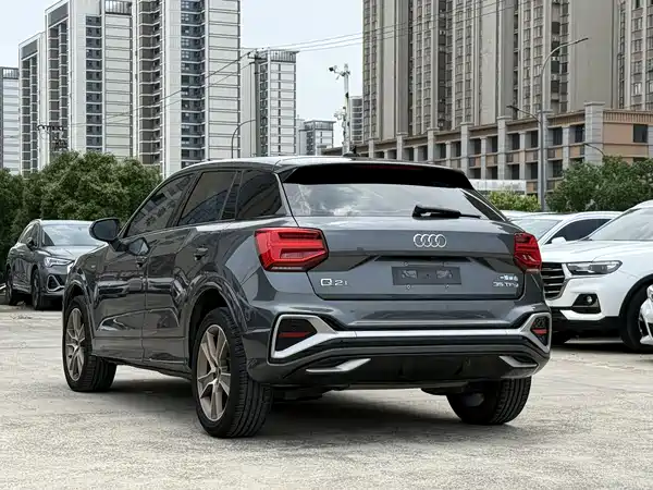 Audi Q2L 2022, фото 7