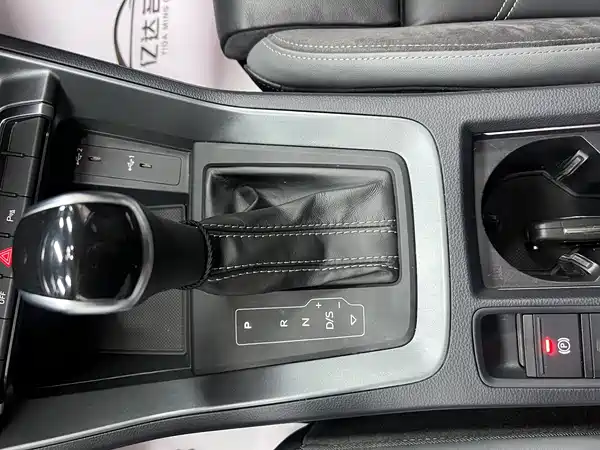 Audi Q3 Sportback 2022, фото 21