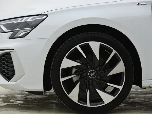Audi A3 2023, фото 12