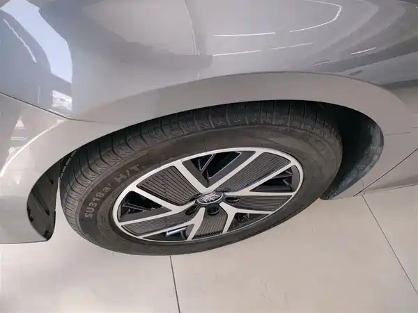 BYD Qin L 2024, фото 22