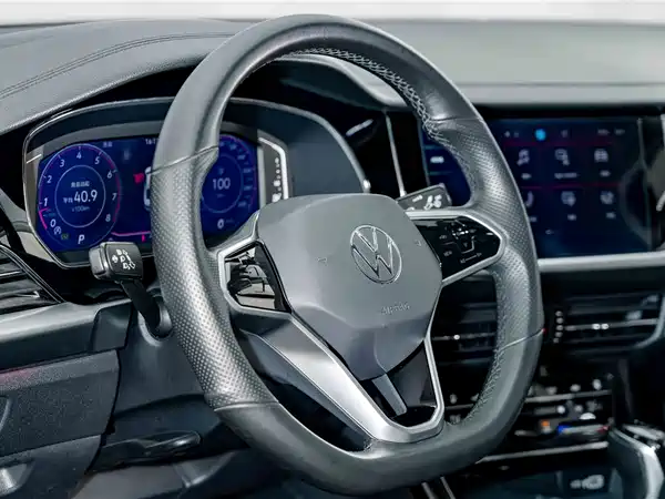 Volkswagen Passat 2023, фото 9
