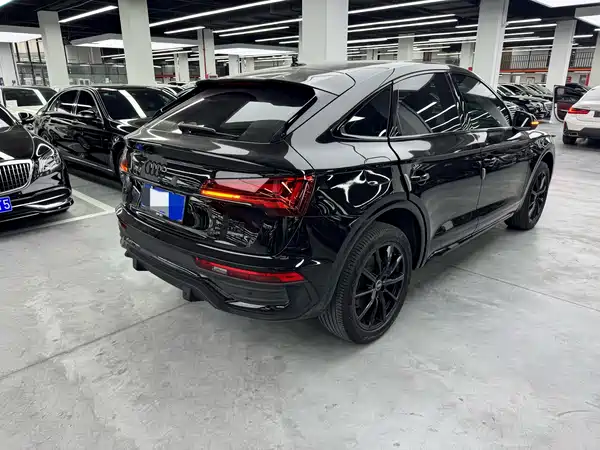 Audi Q5L Sportback 2025, фото 15